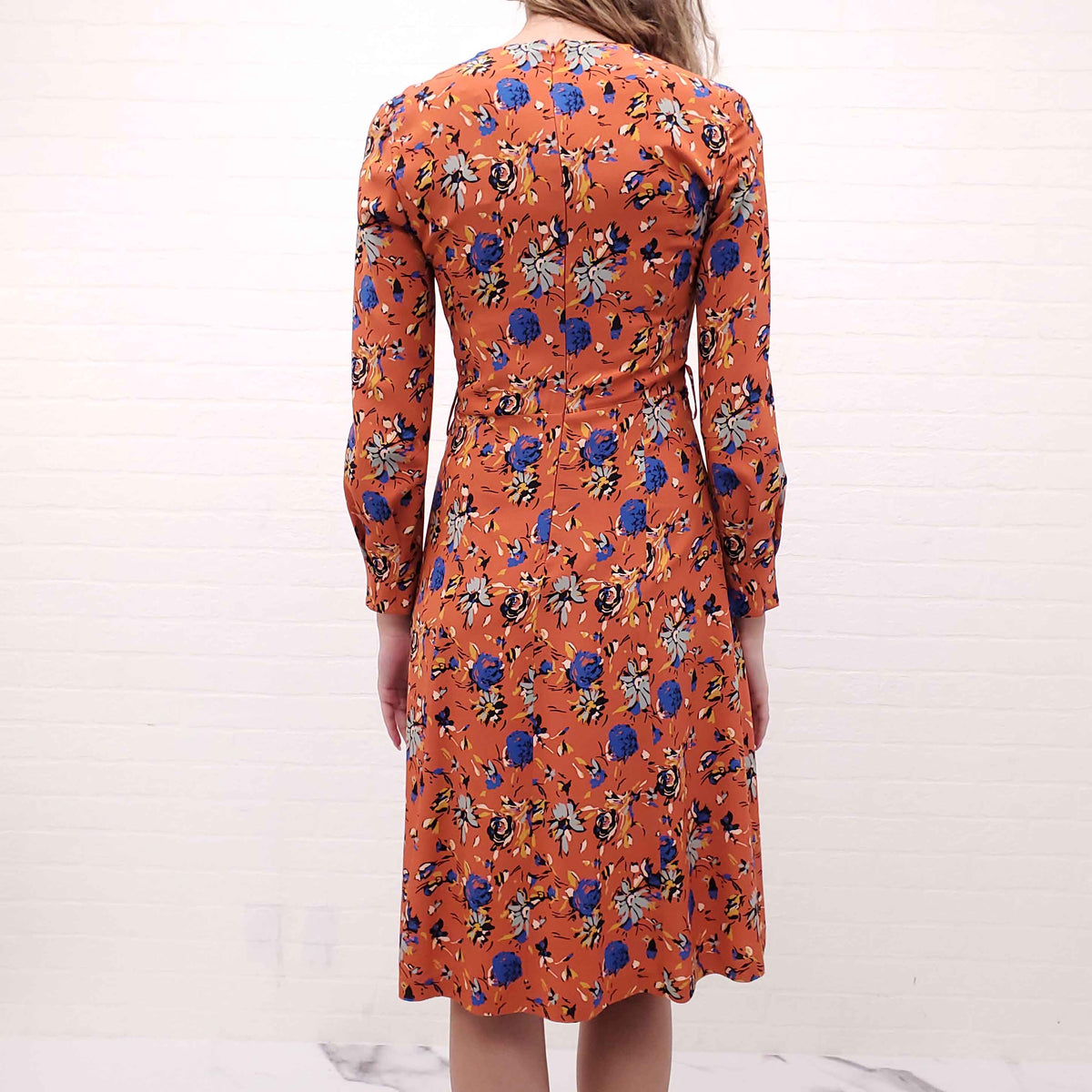 ETRO ORANGE AND BLUE FLORAL PATTERNED LONG SLEEVE MIDI DRESS - SIZE 42
