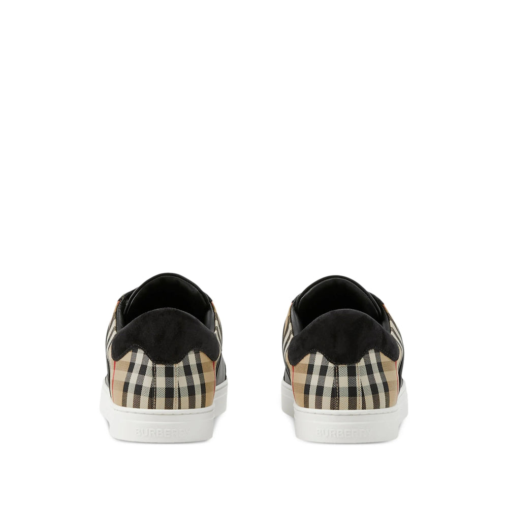 Burberry Black Trainers - Low-Tops Men