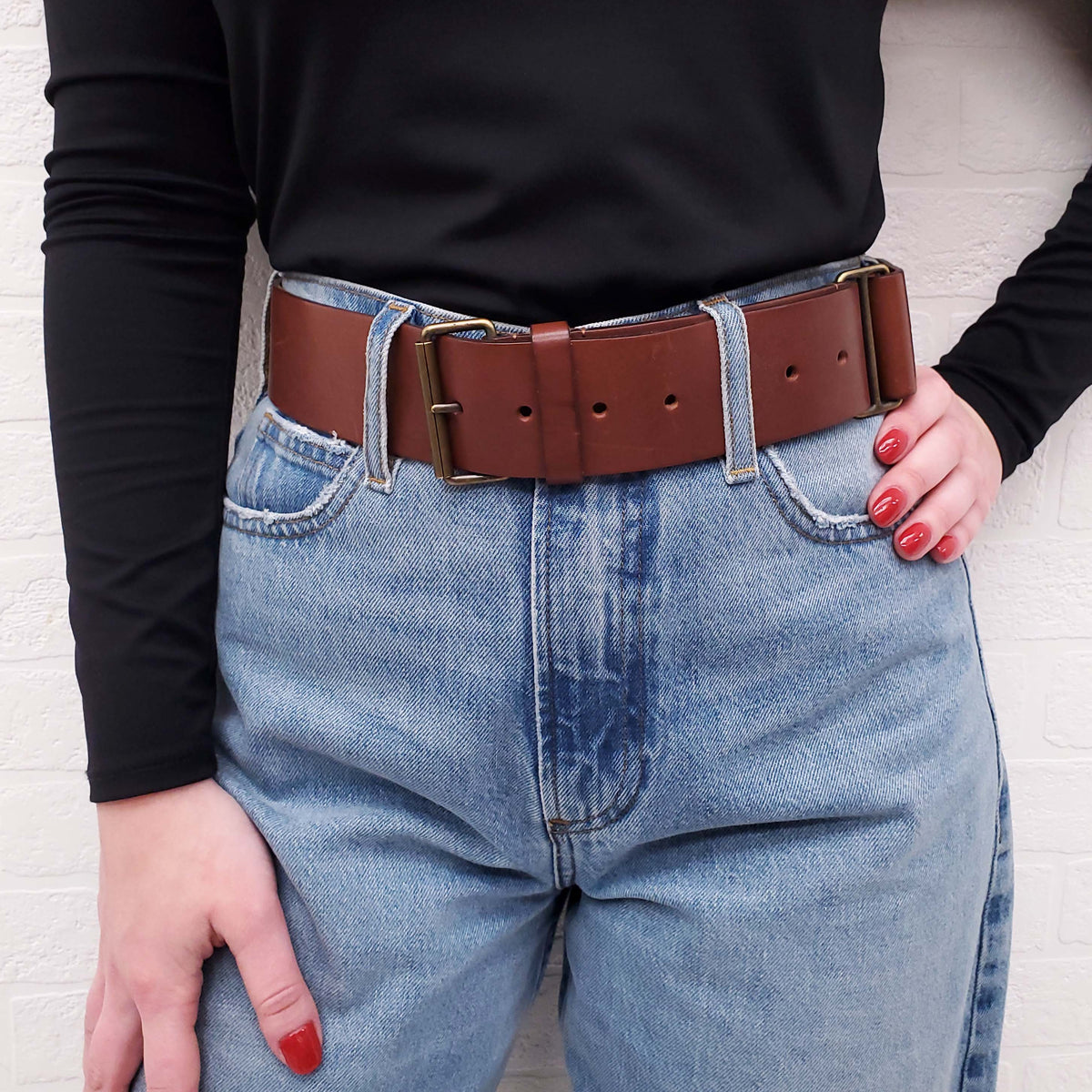 BURBERRY BROWN LEATHER BELT - SIZE S