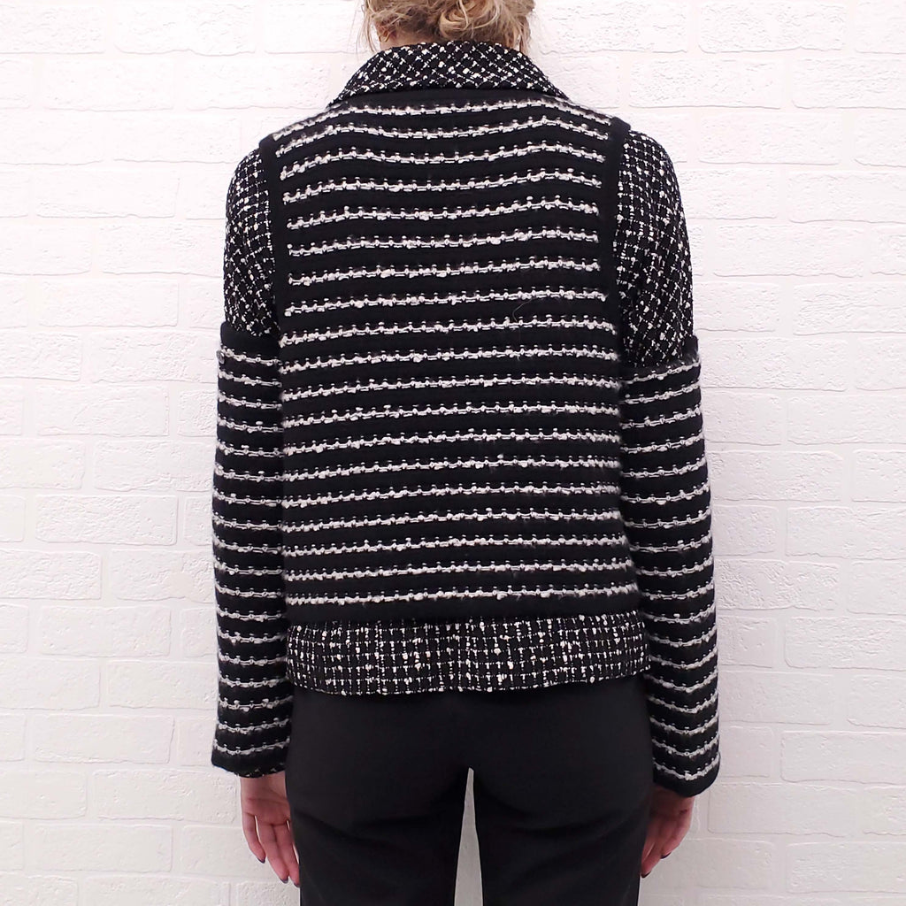 CHANEL 2010 BLACK AND WHITE TWEED JACKET WITH CASHMERE VEST AND SLEEVES - SIZE 42