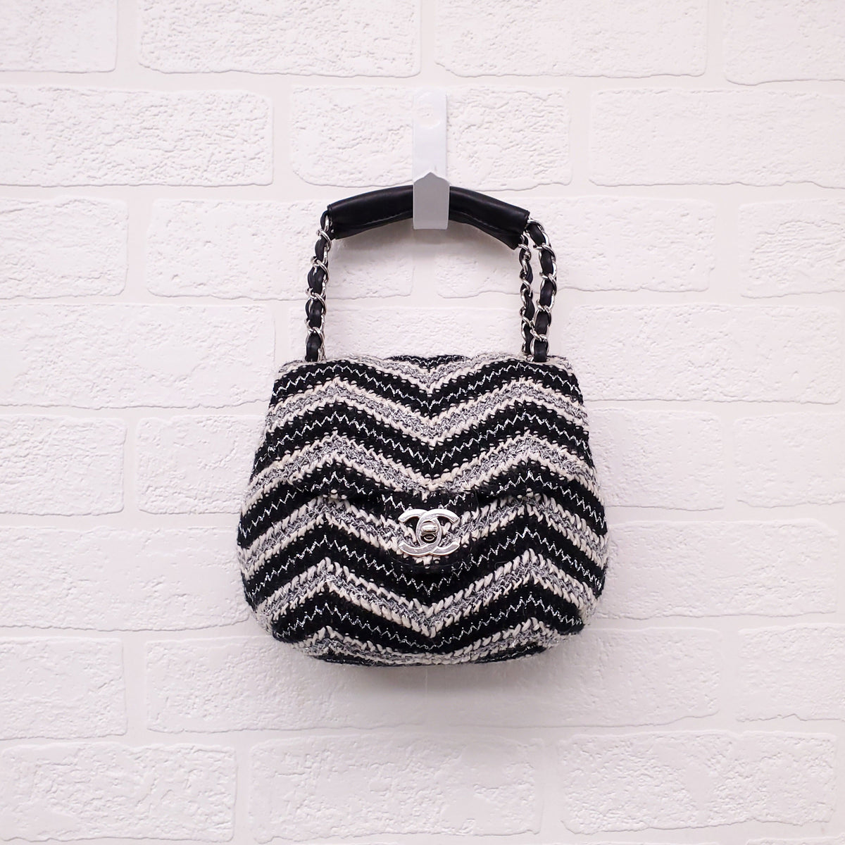 CHANEL TWEED CHEVRON TOP HANDLE FLAP BAG