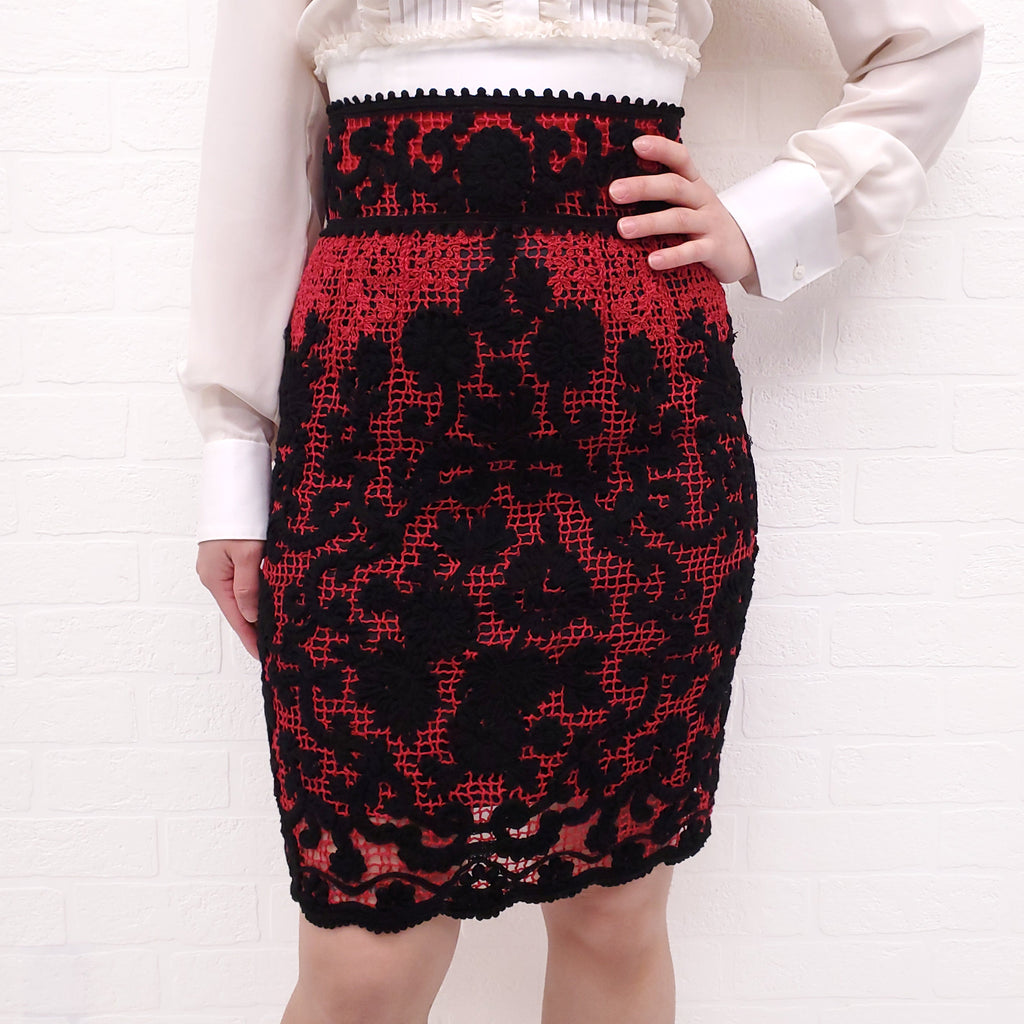 DOLCE & GABBANA RED AND BLACK CROCHET SKIRT - SIZE 38