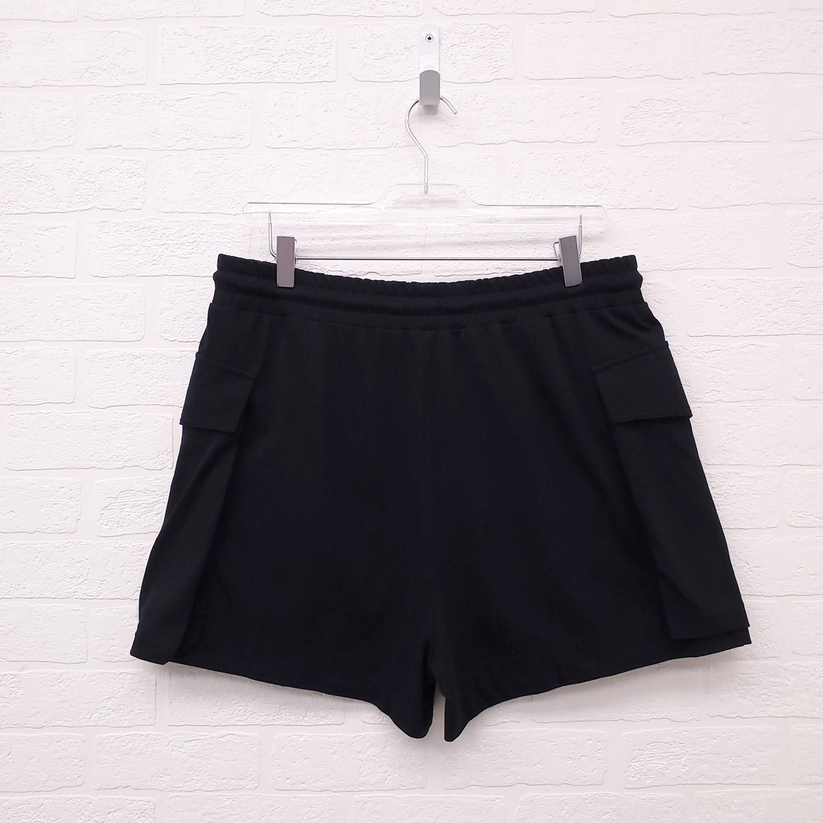 DRIES VAN NOTEN SHORTS - SIZE L