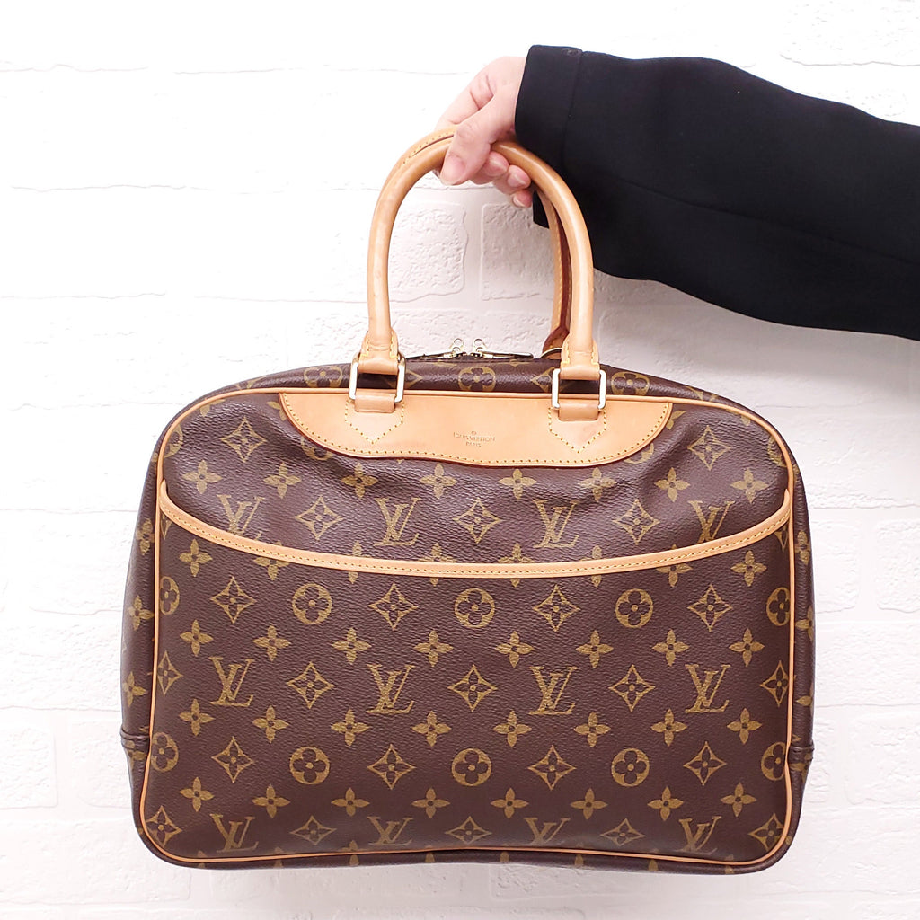 LOUIS VUITTON MONOGRAM DEAUVILLE BAG