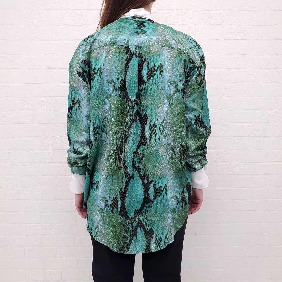 MSGM SNAKEPRINT BLOUSE WITH WHITE TUXEDO FRONT PLACKET AND COLLAR - SIZE 40